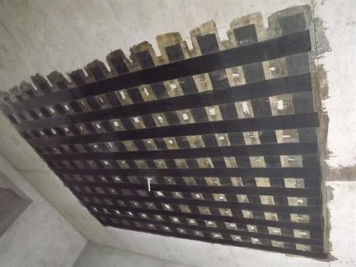 胡场镇楼板加固